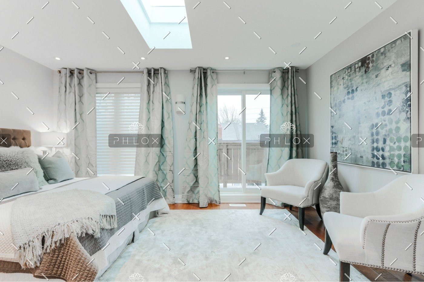 demo-attachment-806-sidekix-media-1287922-unsplash-1